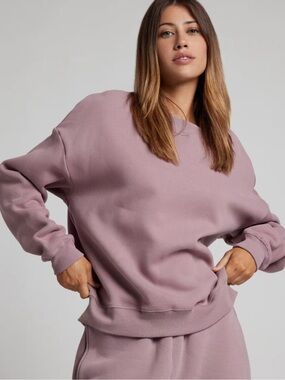 Comfrt Women’s Crew Sweatshirt (Dusty Mauve / Orchid)